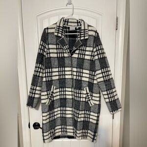 Cyrus Black and White Windowpane Plaid Jacket with Snap Button Closure NWOT